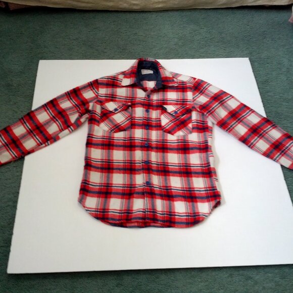 Vintage soft distressed red white blue plaid flannel long sleeve button shirt - Picture 8 of 11